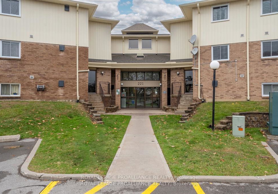 221-north-park-street-belleville-ontario-x12629842