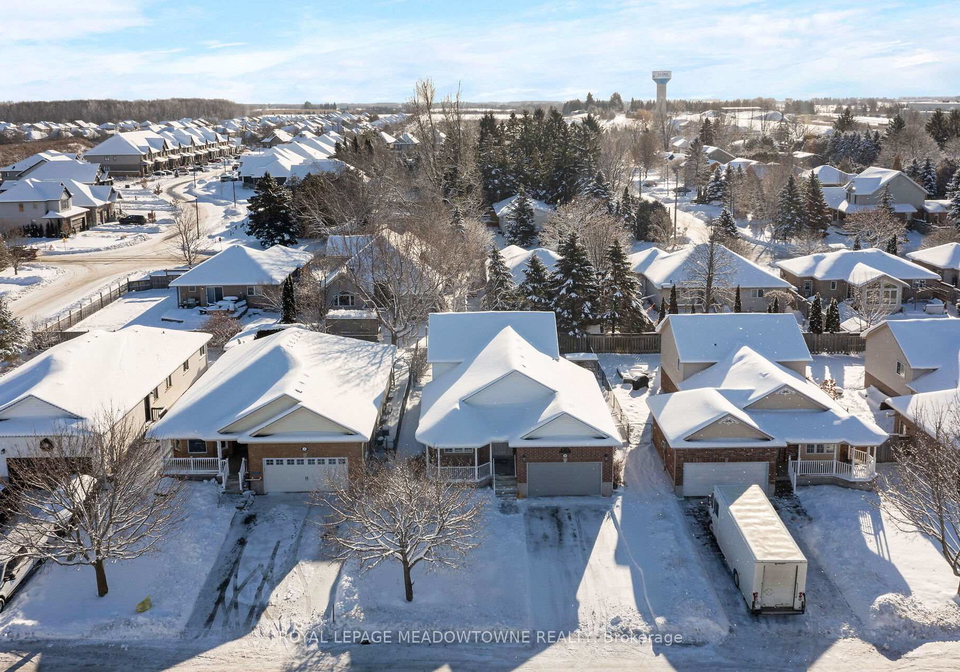 48-dickinson-court-centre-wellington-ontario-x12630280
