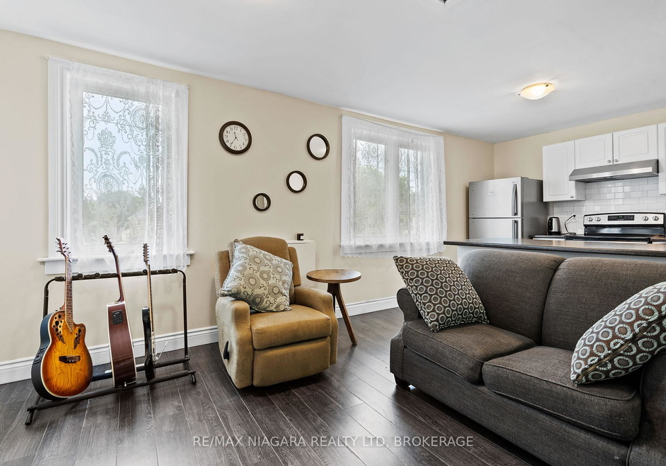 47-chaplin-avenue-st-catharines-ontario-x12630430