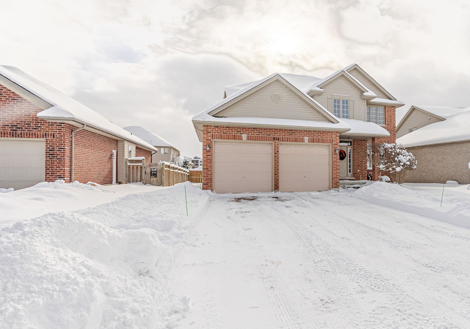 914-collins-drive-n-london-south-ontario-x12630970
