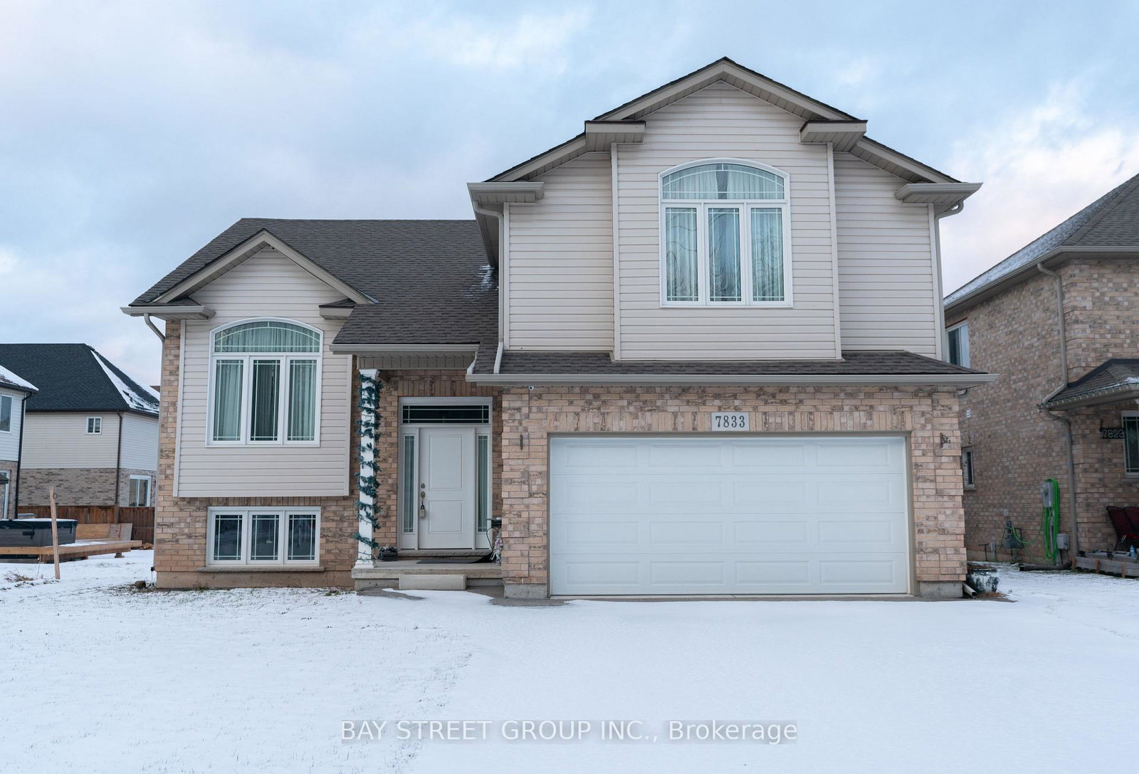 7833-oldfield-road-niagara-falls-ontario-x12631318