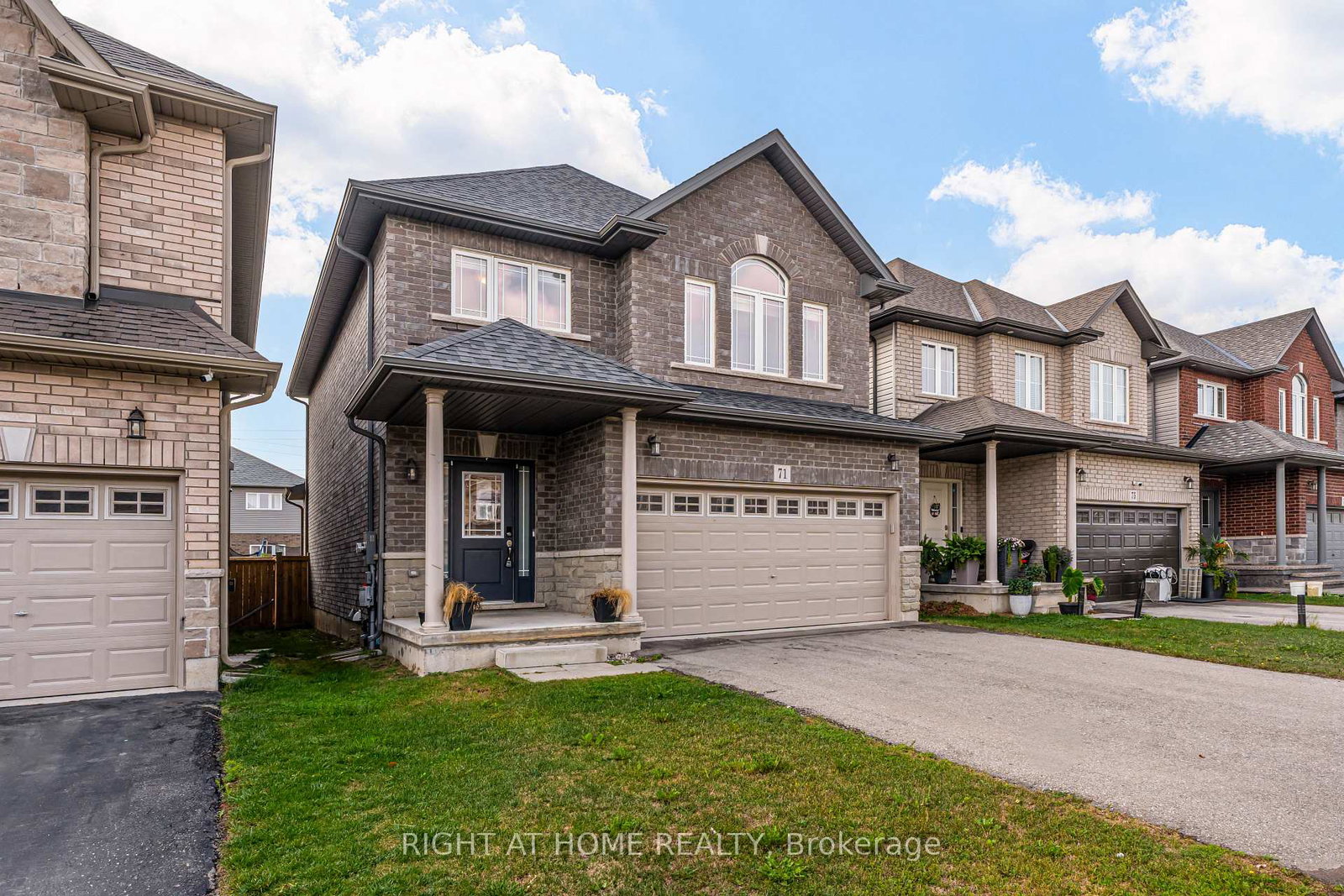 71-cittadella-boulevard-hamilton-ontario-x12631356