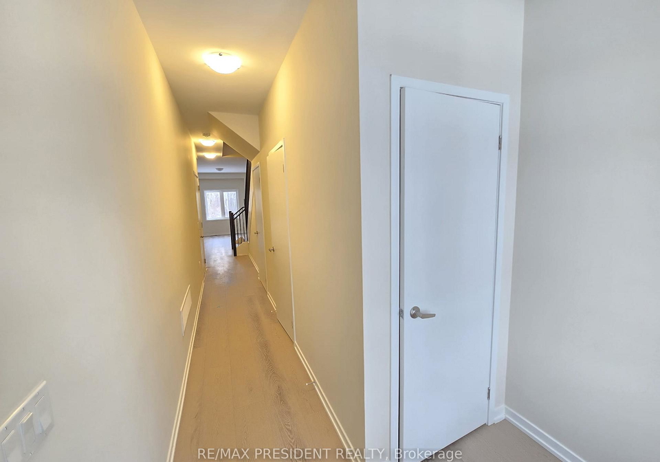 28-seahorse-common-cambridge-ontario-x12632502