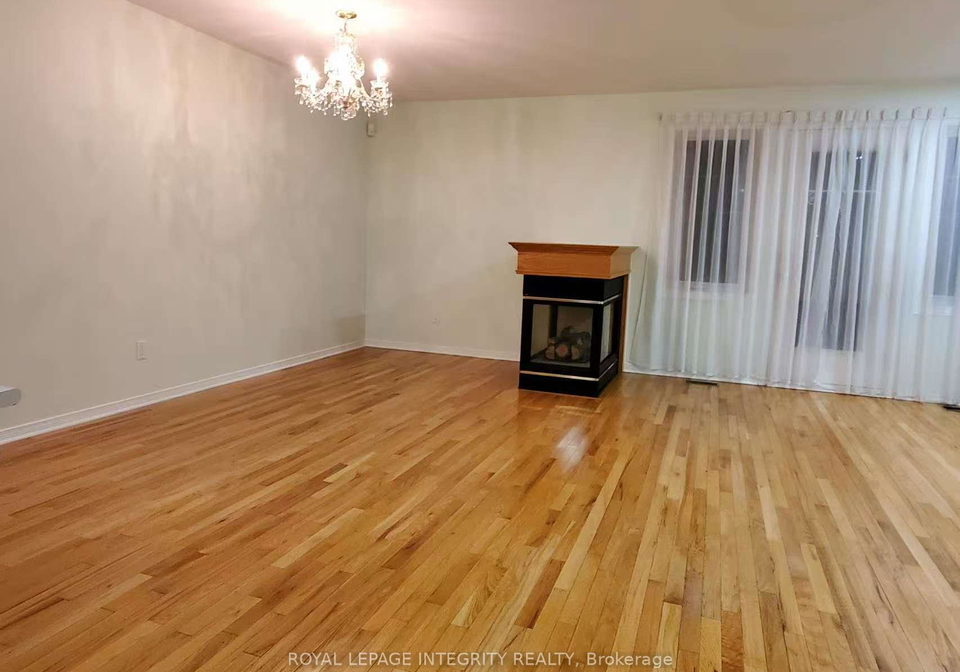31-thornbury-crescent-ottawa-ontario-x12633012