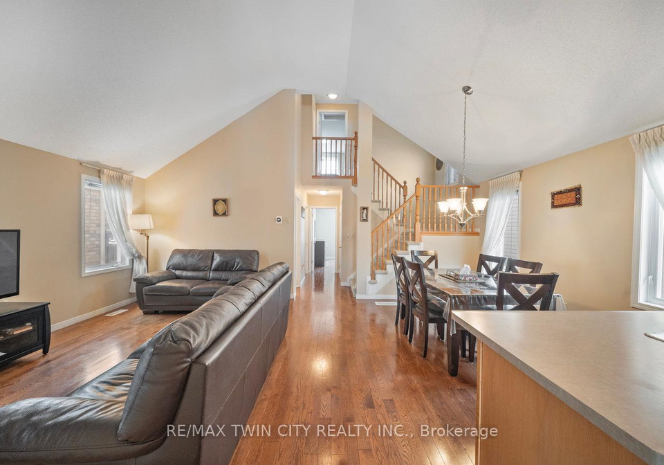 38-sinclair-street-guelph-ontario-x12633366