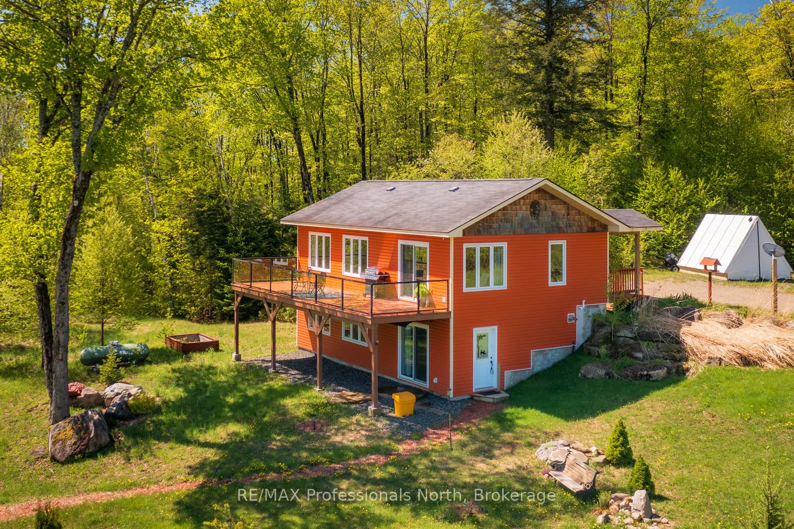 4043-highway-60-algonquin-highlands-ontario-x12633664