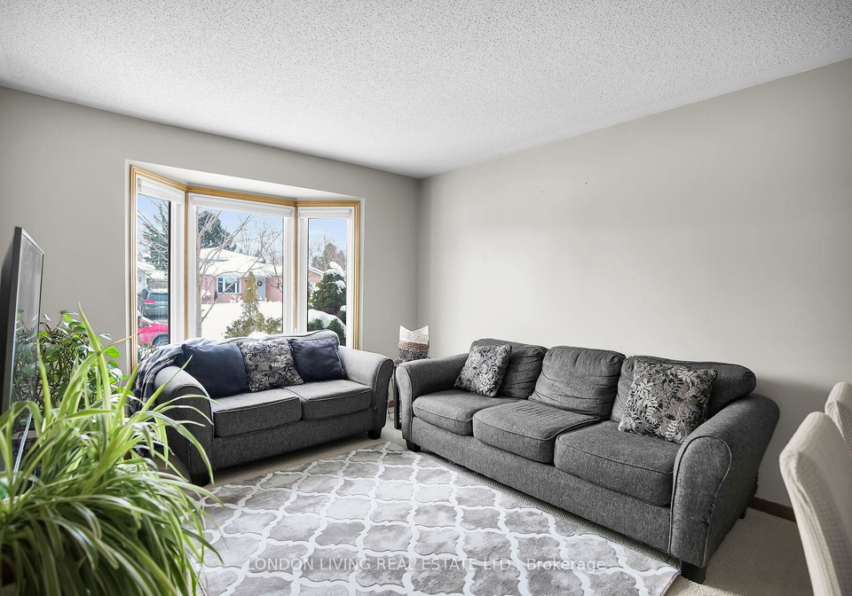 42-bourbon-lane-london-east-ontario-x12633932