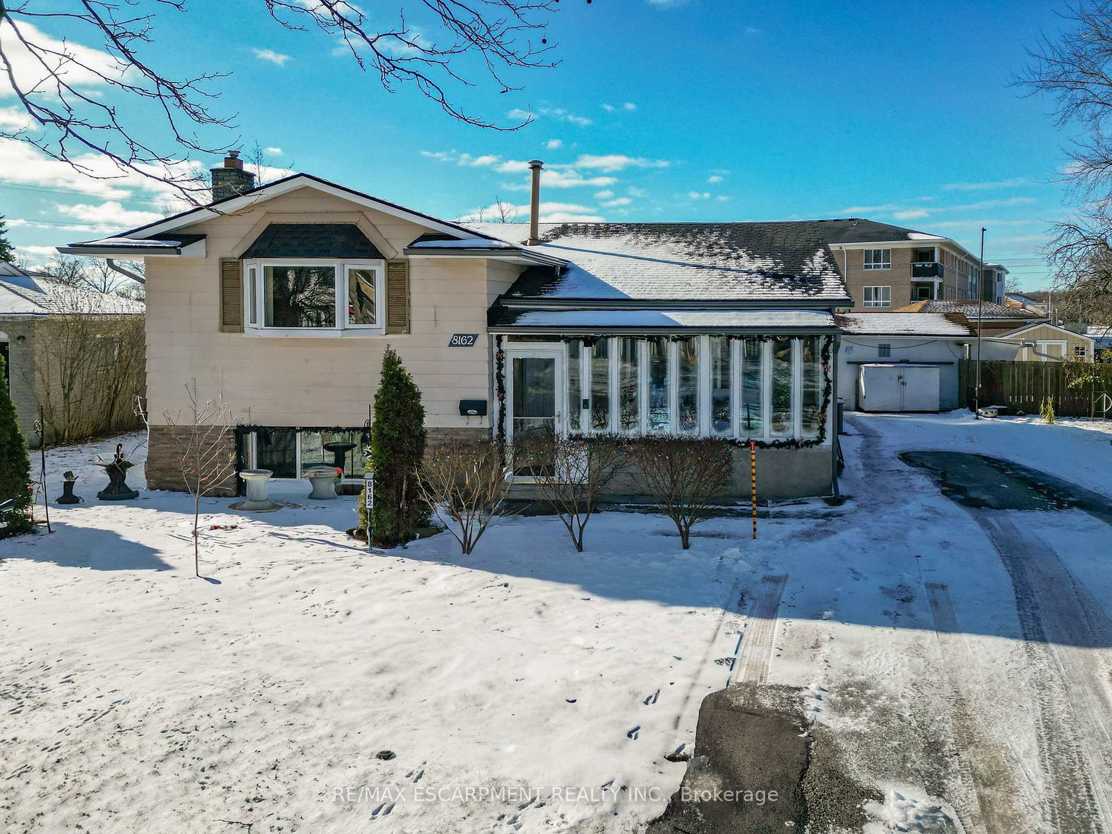 8162-lynhurst-drive-niagara-falls-ontario-x12634838
