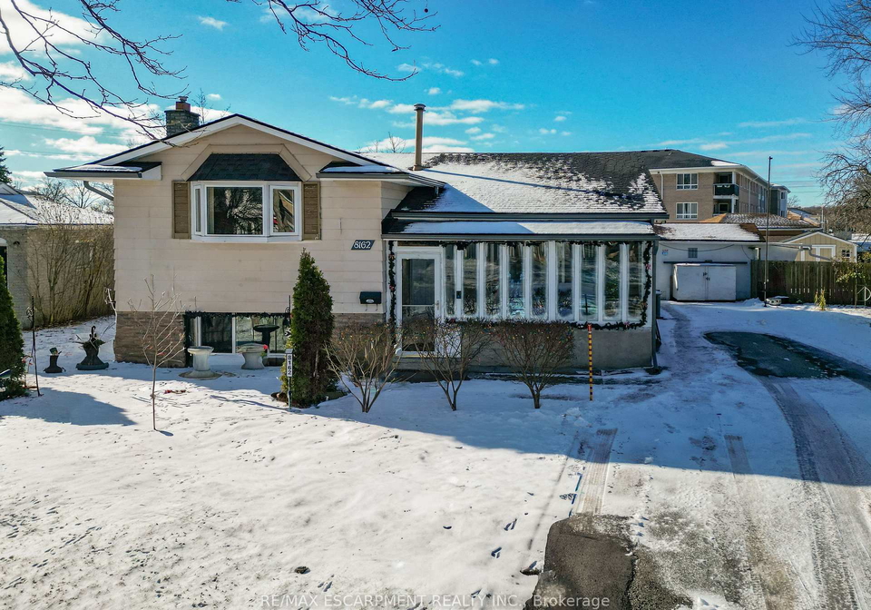 8162-lynhurst-drive-niagara-falls-ontario-x12634838