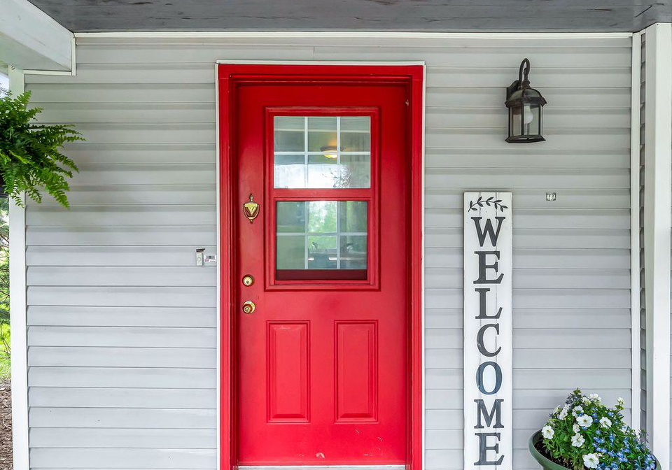 13965-loyalist-parkway-prince-edward-county-ontario-x12635328