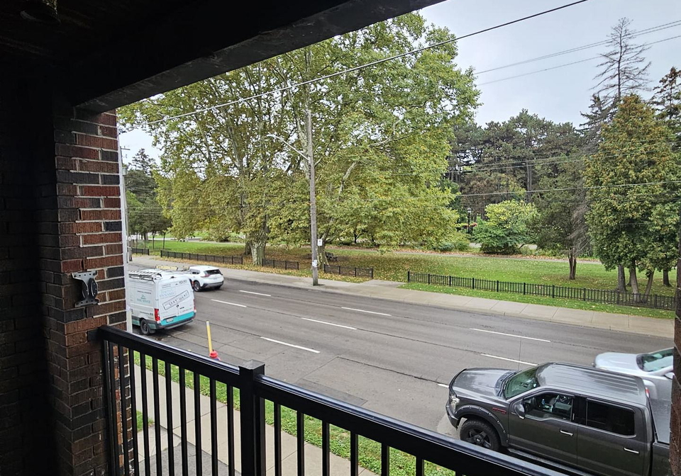 98main-street-e-hamilton-ontario-x12635452