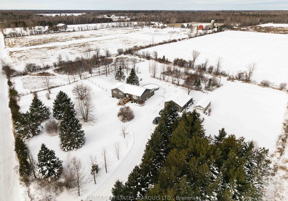 4239-county-road-11-south-stormont-ontario-x12635984