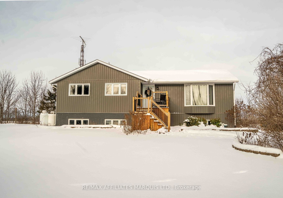 4239-county-road-11-south-stormont-ontario-x12635984