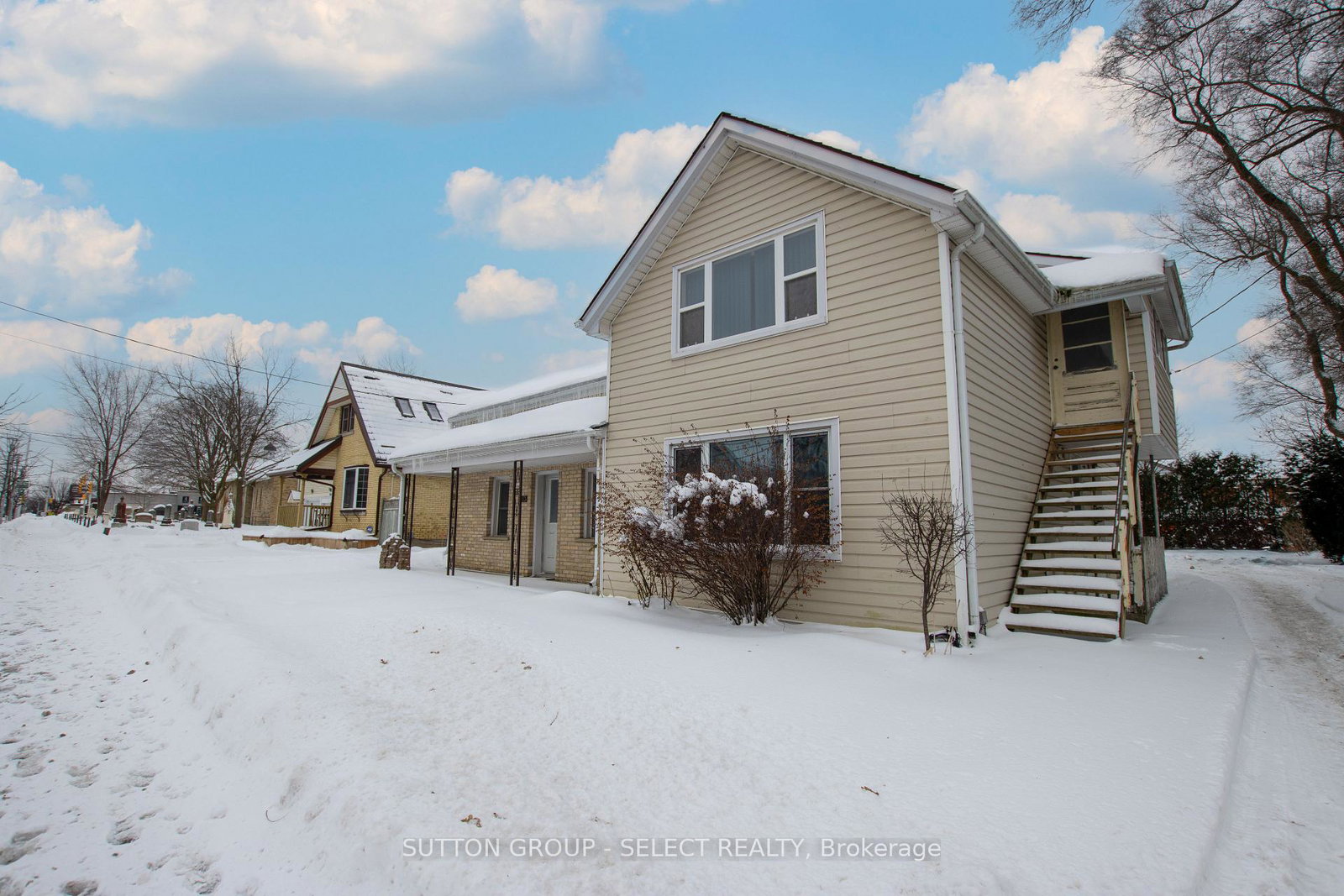 7053-longwoods-road-w-london-south-ontario-x12636322