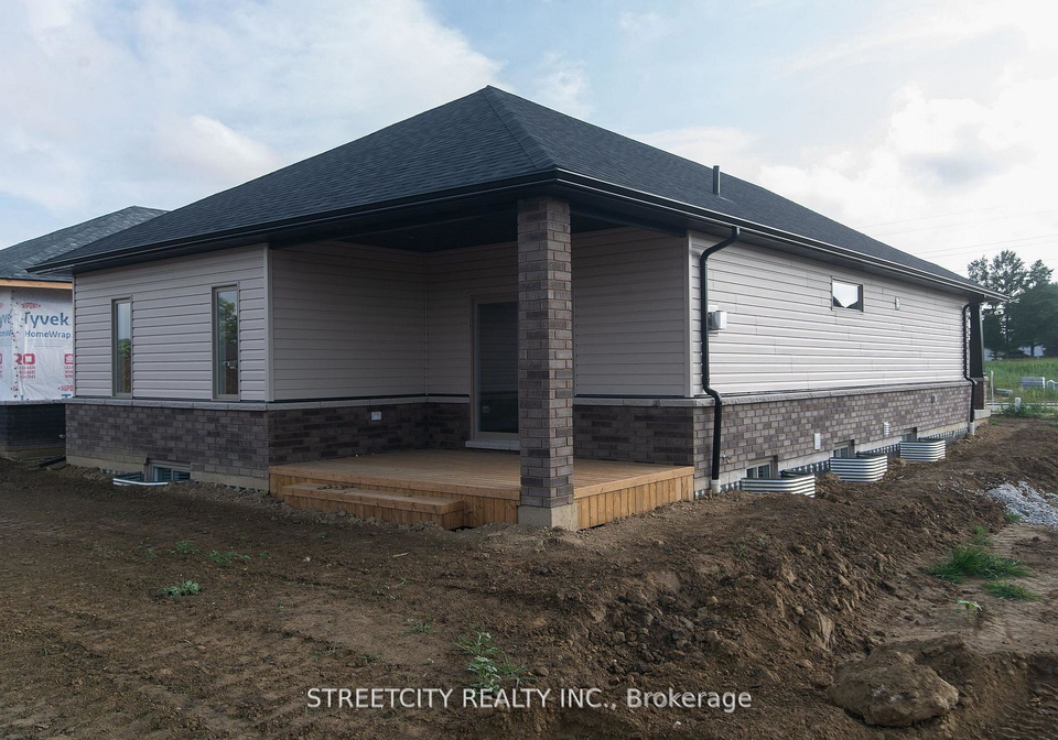133-cabot-trail-chatham-kent-ontario-x12636662