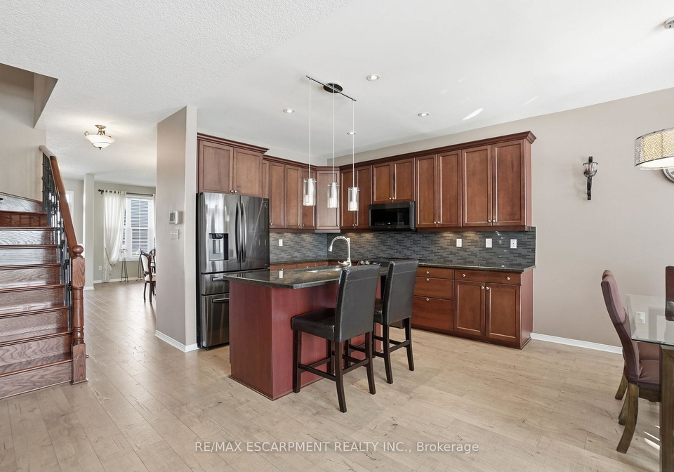 23-mathews-court-brantford-ontario-x12636736