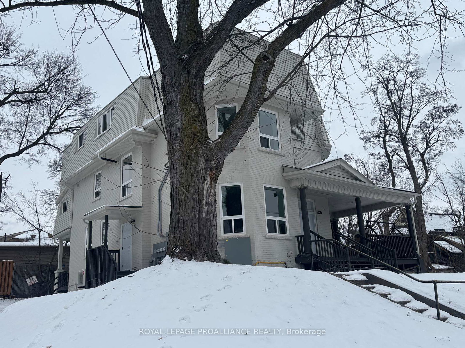 380-park-street-n-peterborough-ontario-x12636792