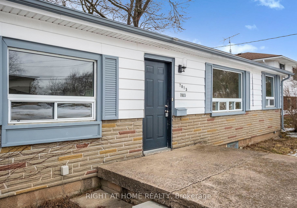 7813-mulhern-street-niagara-falls-ontario-x12636906