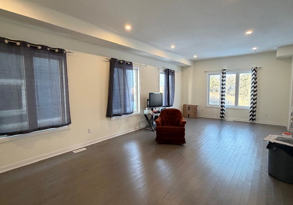 60-oakmont-drive-loyalist-ontario-x12637006