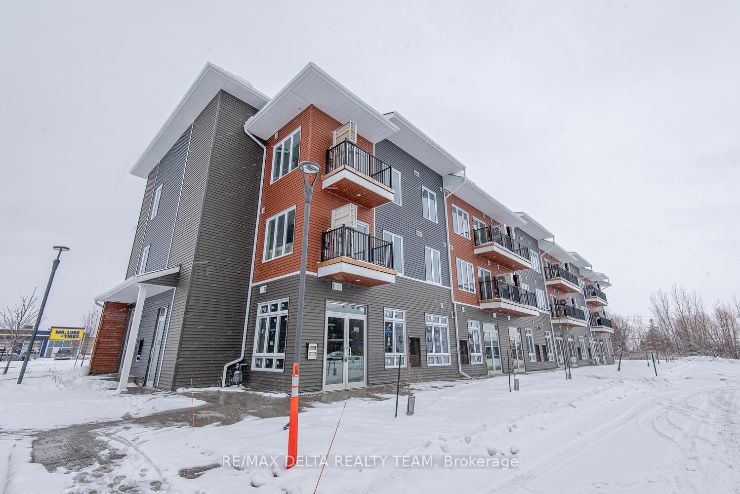 3600-brian-coburn-boulevard-ottawa-ontario-x12637028