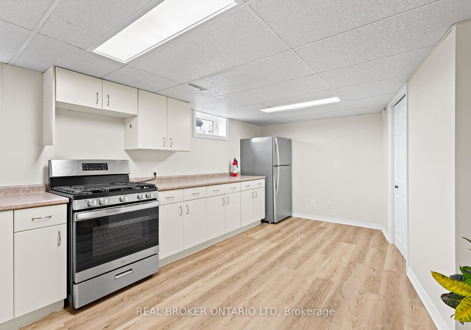 13-thornton-street-welland-ontario-x12637398
