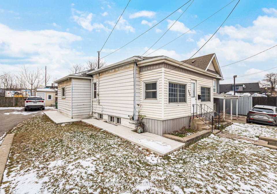 266-beach-road-hamilton-ontario-x12638206