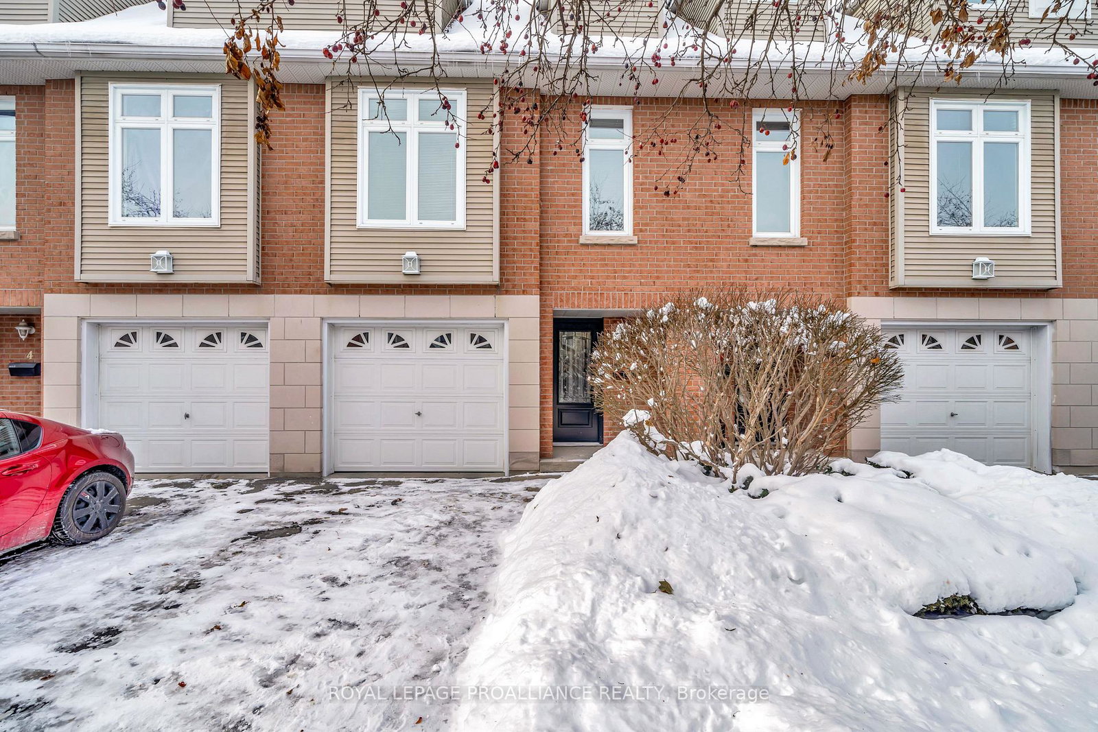 9-progress-avenue-belleville-ontario-x12638218