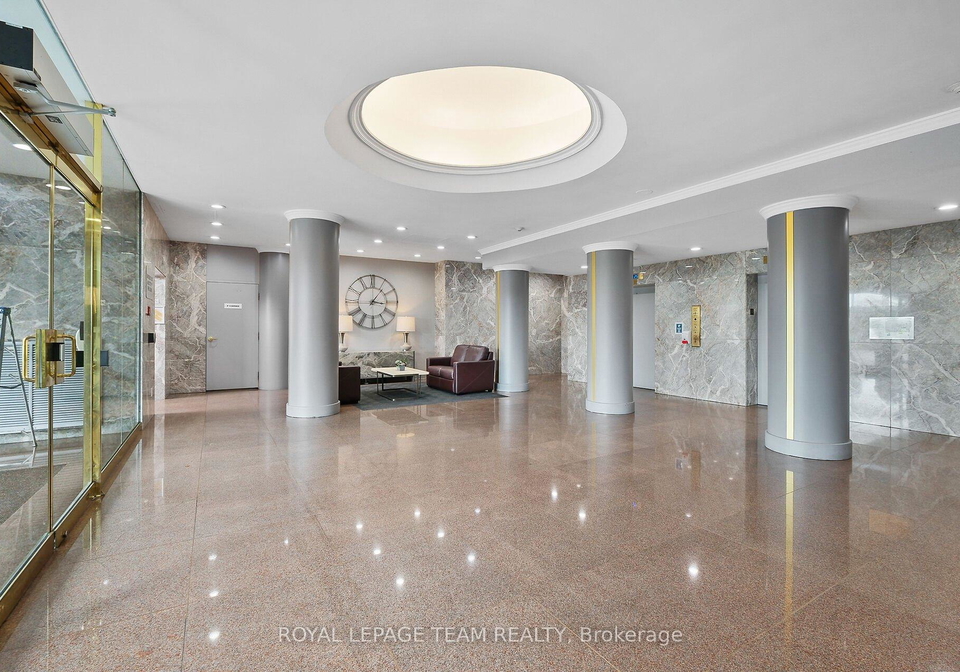 545-st-laurent-boulevard-ottawa-ontario-x12639326