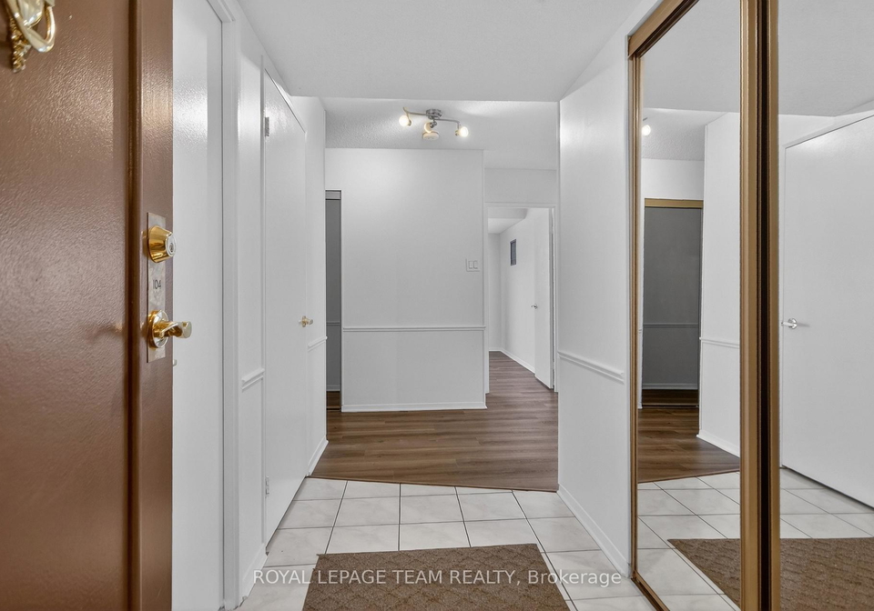 545-st-laurent-boulevard-ottawa-ontario-x12639326