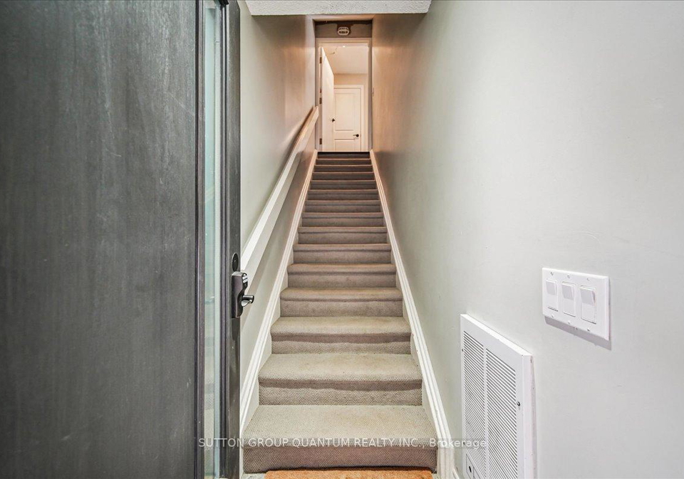 120-fairway-court-blue-mountains-ontario-x12639344