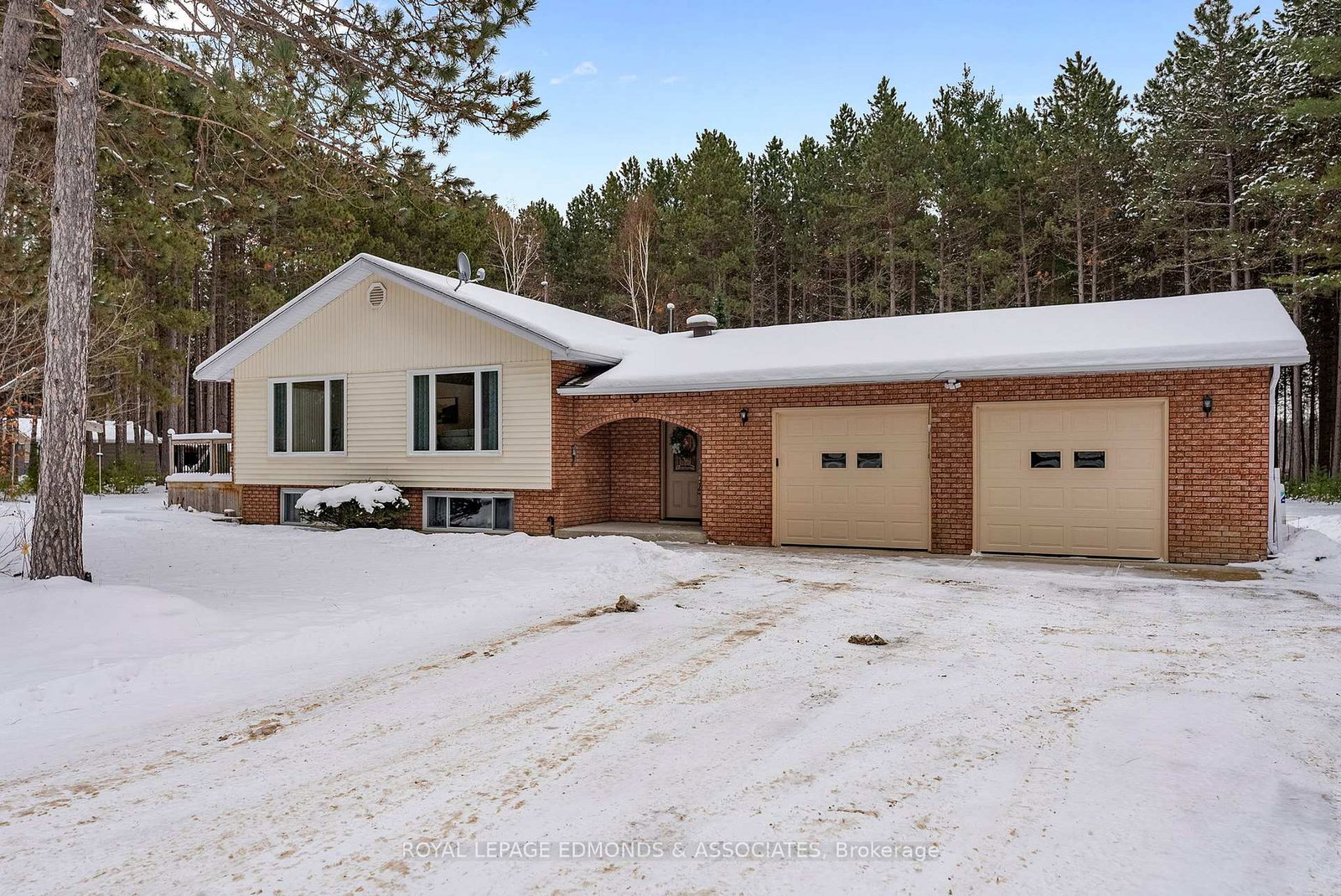 1137-locksley-road-laurentian-valley-ontario-x12639424