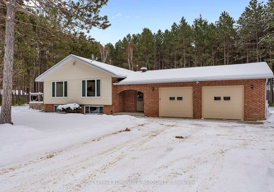 1137-locksley-road-laurentian-valley-ontario-x12639424