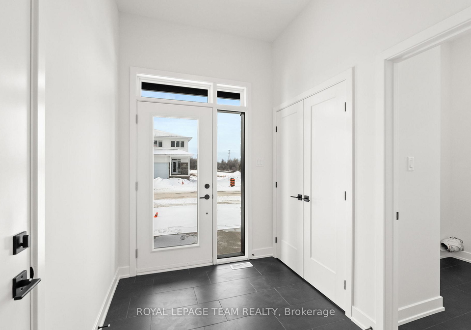 1057-moore-street-brockville-ontario-x12639488