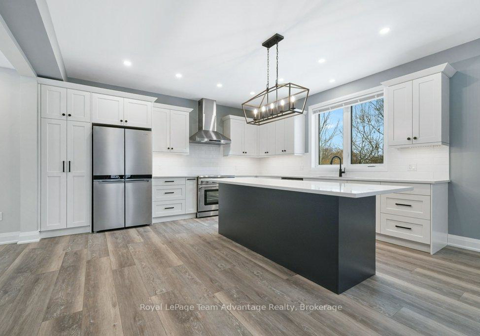 18-avery-court-parry-sound-ontario-x12639540