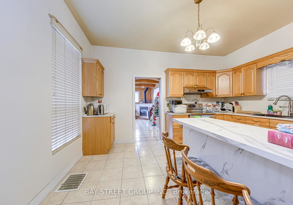 162-prospect-street-s-hamilton-ontario-x12640152