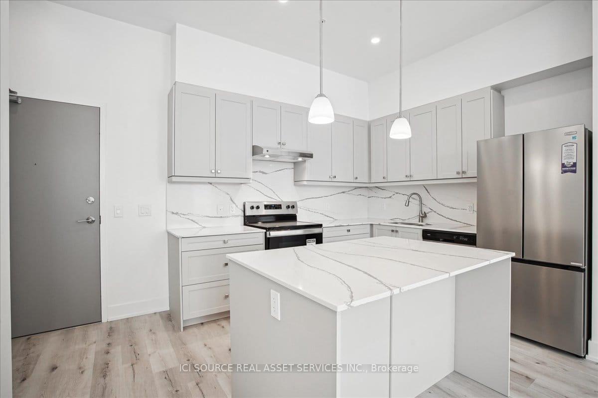 19b-west-street-n-kawartha-lakes-ontario-x12640238
