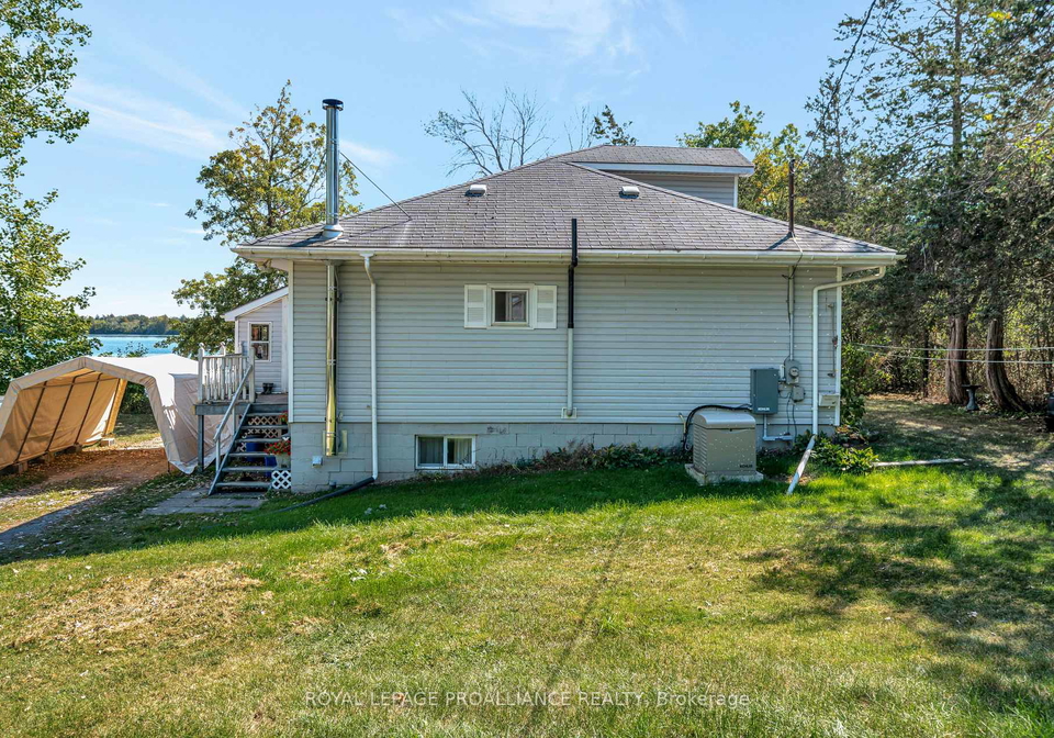 473-county-road-19-prince-edward-county-ontario-x12640484