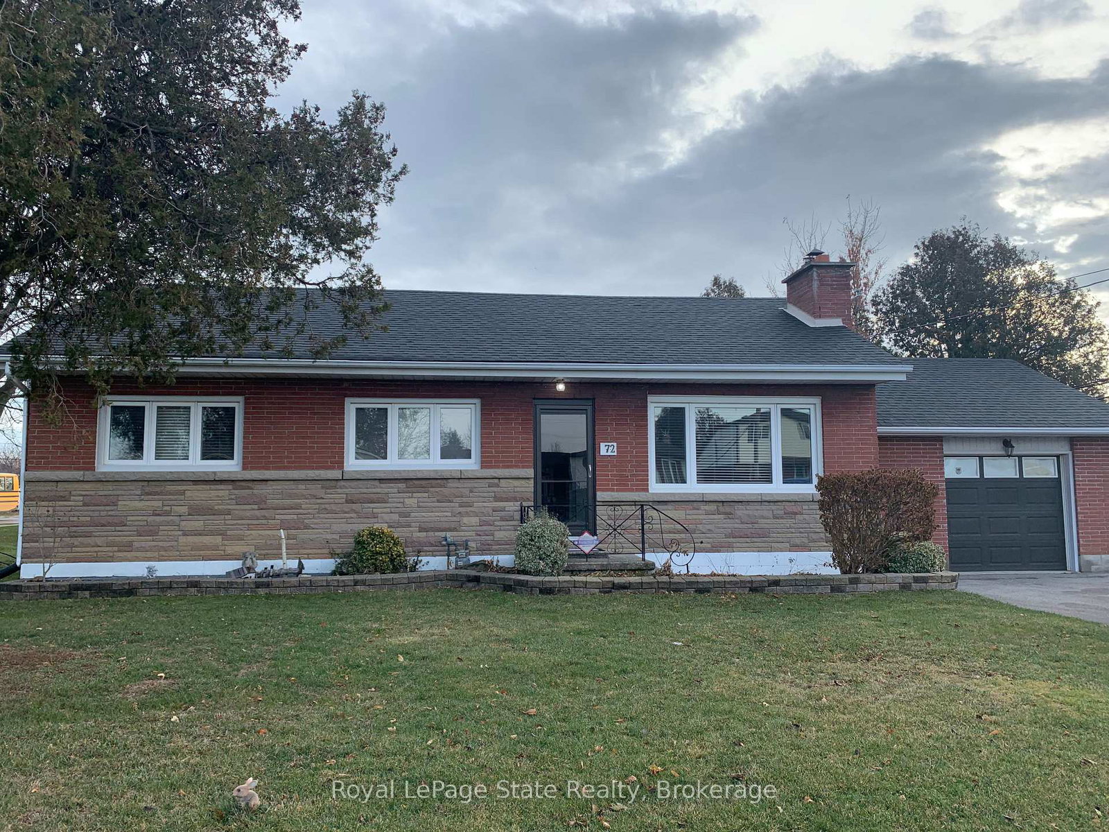 72-southmeadow-crescent-hamilton-ontario-x12641184