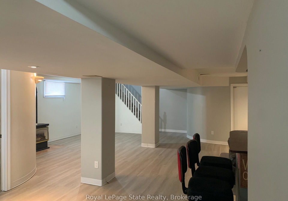 72-southmeadow-crescent-hamilton-ontario-x12641184