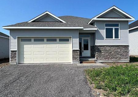 12-summit-crescent-belleville-ontario-x12641298