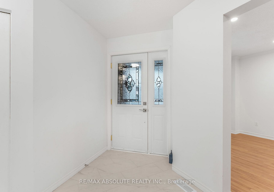 876-clearcrest-crescent-ottawa-ontario-x12641354