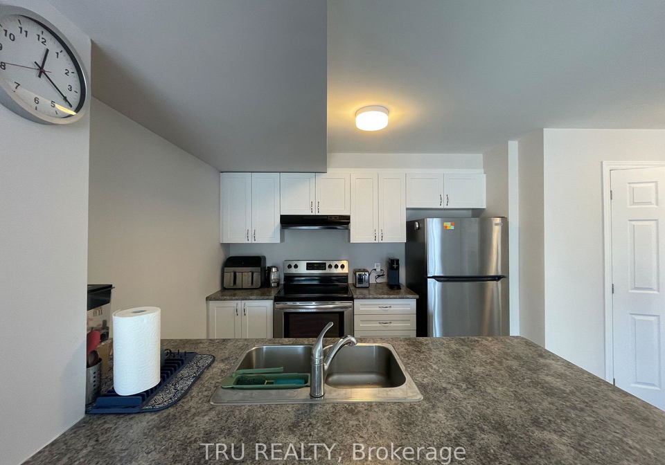 31-zoisite-private-ottawa-ontario-x12641510