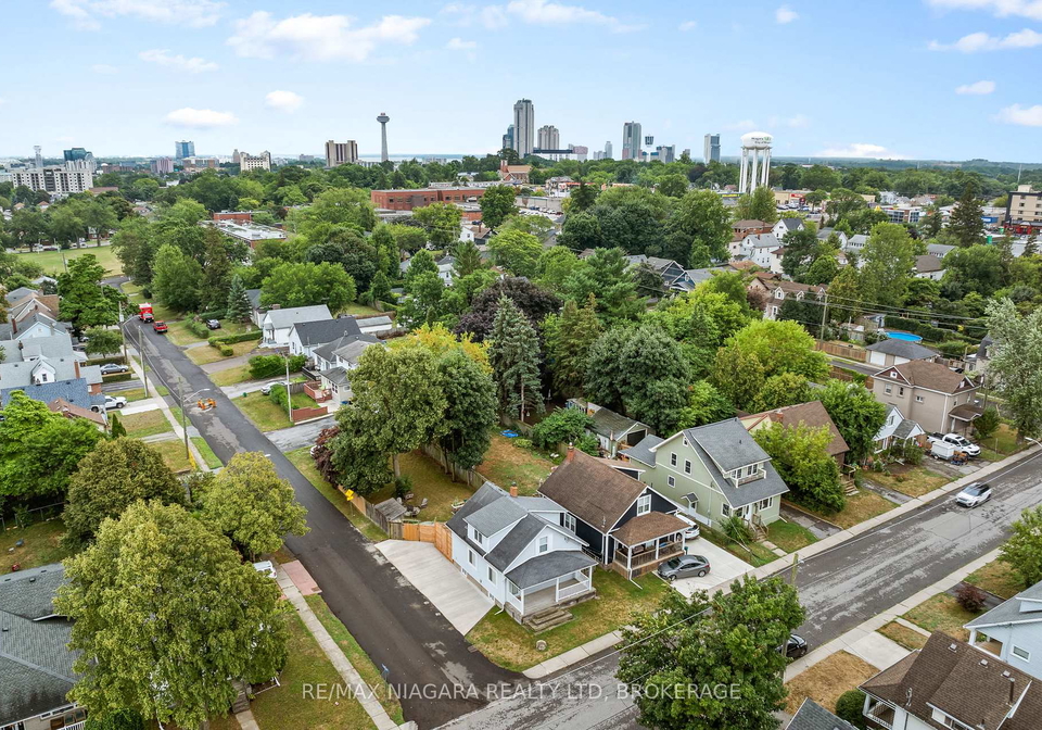 5690-highland-avenue-niagara-falls-ontario-x12642144