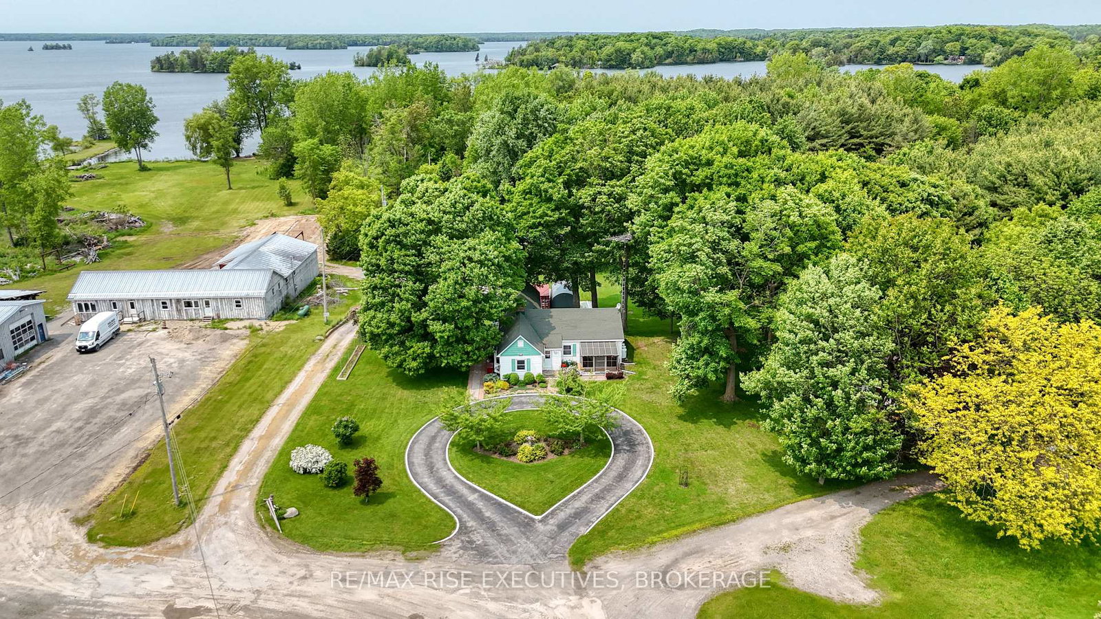 204-r33-rideau-lakes-ontario-x12642620