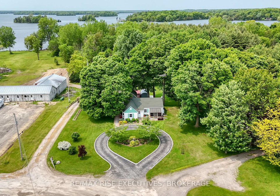 204-r33-rideau-lakes-ontario-x12642620