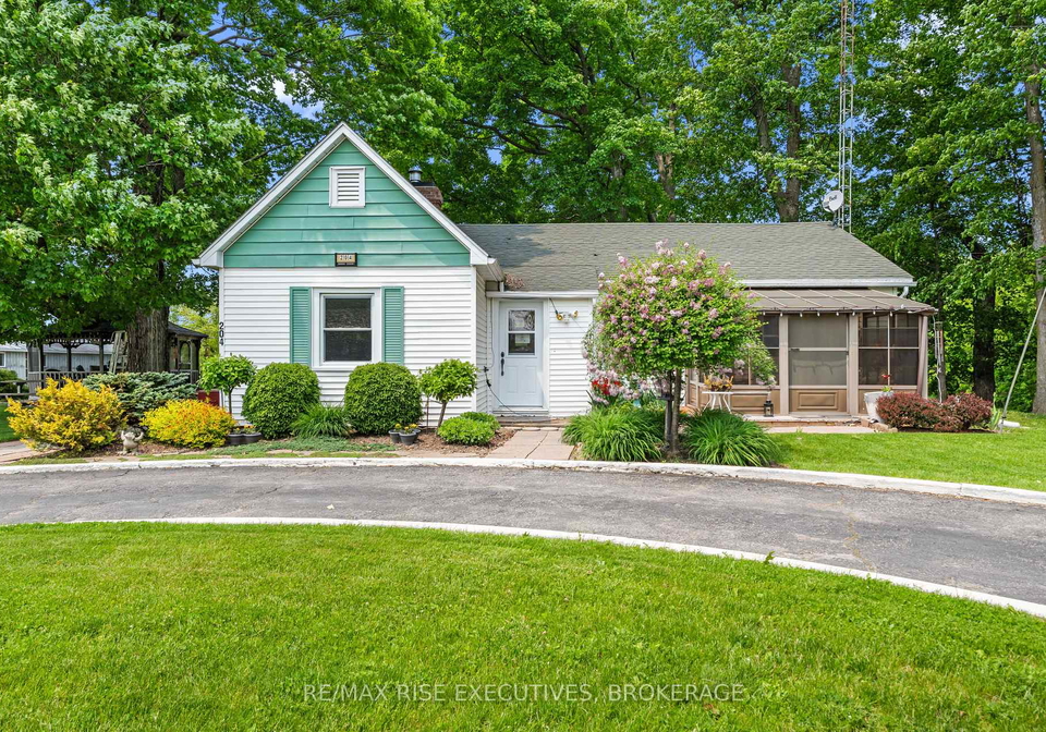 204-r33-rideau-lakes-ontario-x12642620
