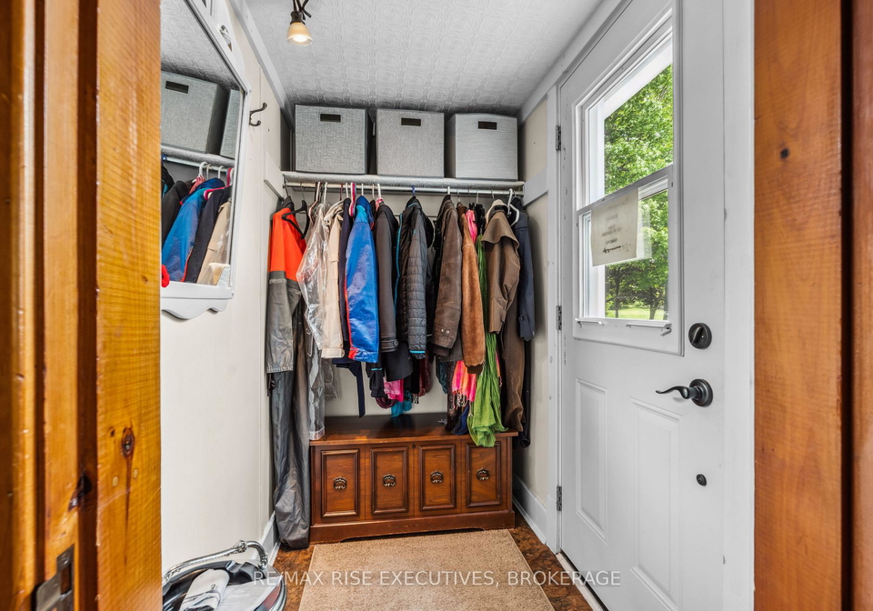204-r33-rideau-lakes-ontario-x12642620