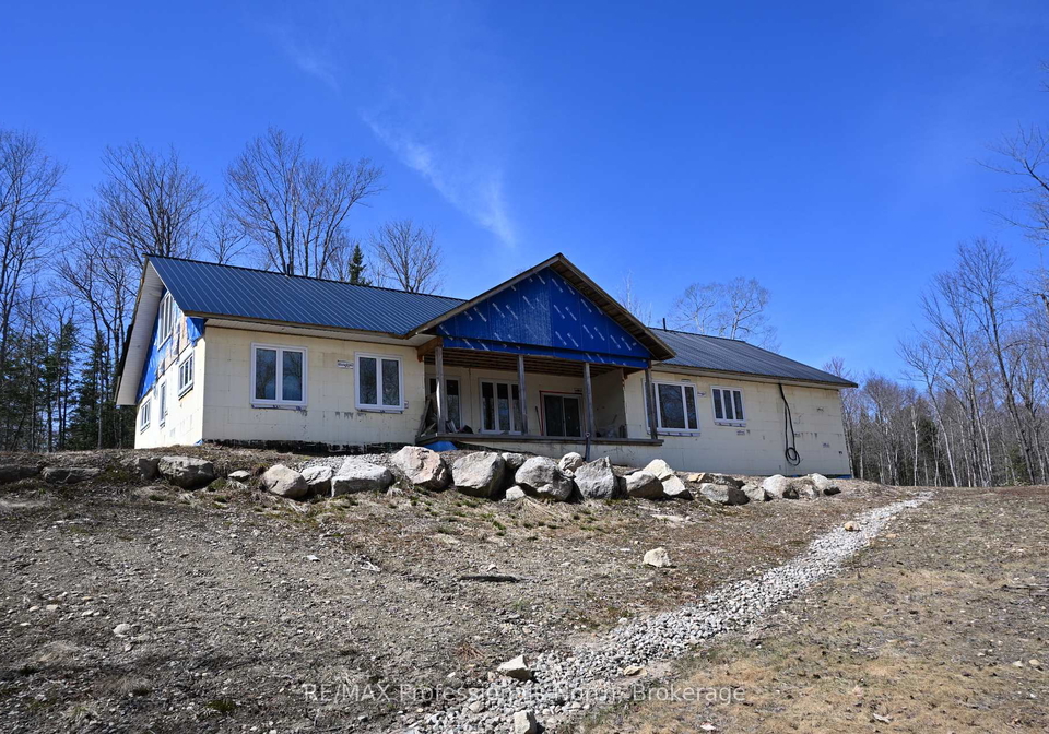 121-loon-lake-road-magnetawan-ontario-x12643326