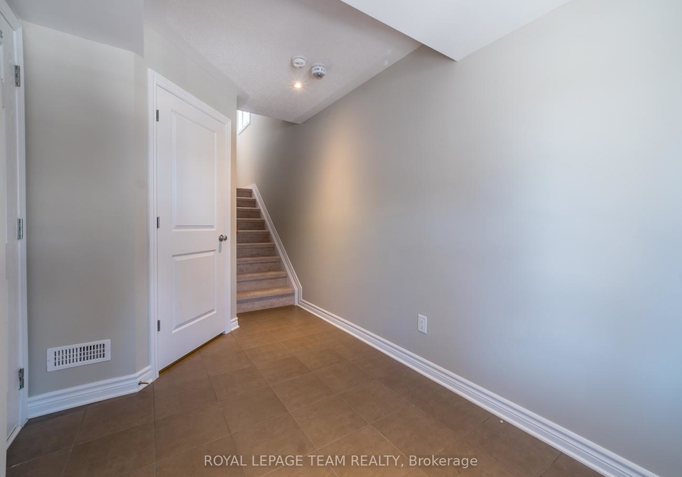 210-halyard-way-kanata-ontario-x12643384
