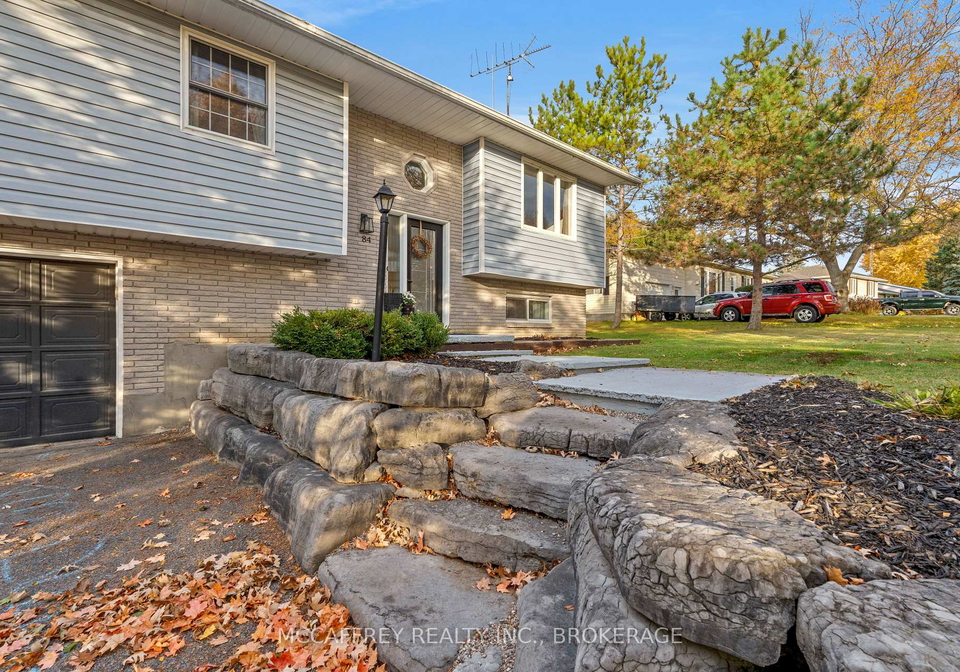 84-southwood-crescent-greater-napanee-ontario-x12643428